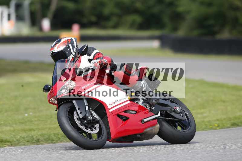 Archiv-2025/42 07.08.2025 Peter Studer Girls Day ADR/Gruppe blau/team